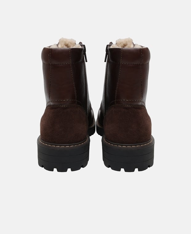 Schnürboots