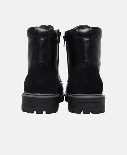 Schnürboots