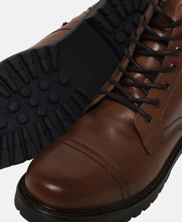 Schnürboots