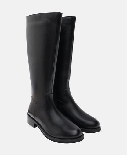 Wadenhohe Stiefel