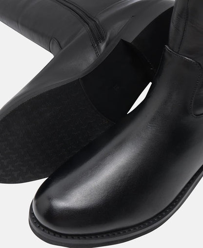 Wadenhohe Stiefel
