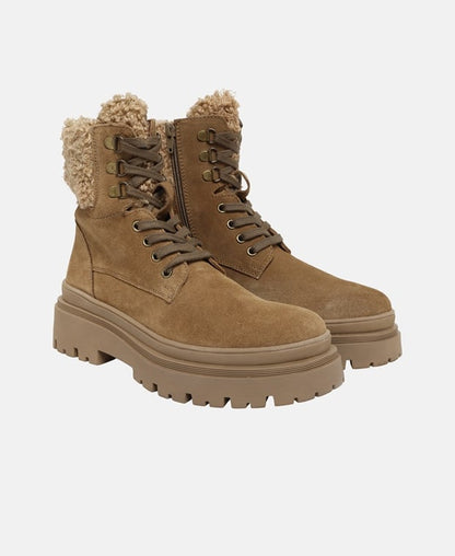 Schnürstiefeletten