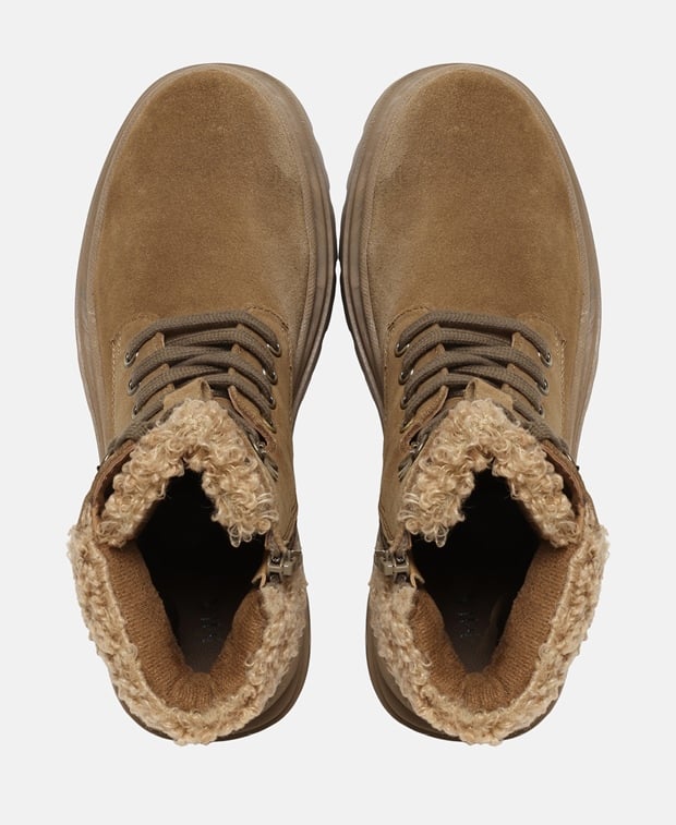 Schnürstiefeletten