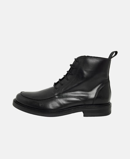 Schnürboots