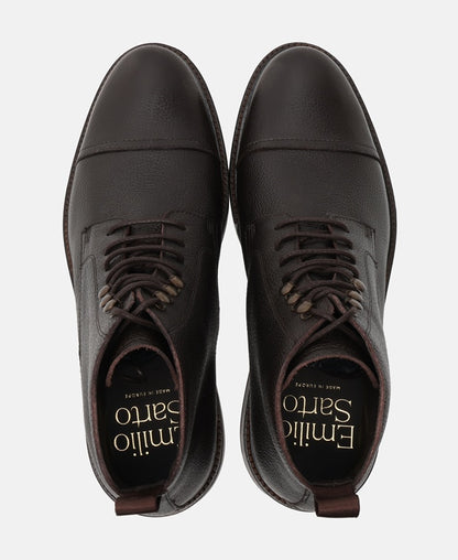 Schnürstiefeletten