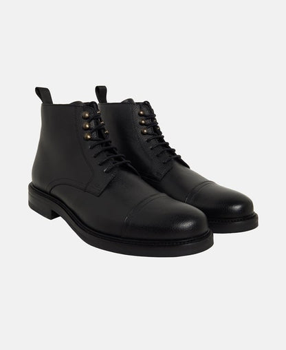 Schnürstiefeletten