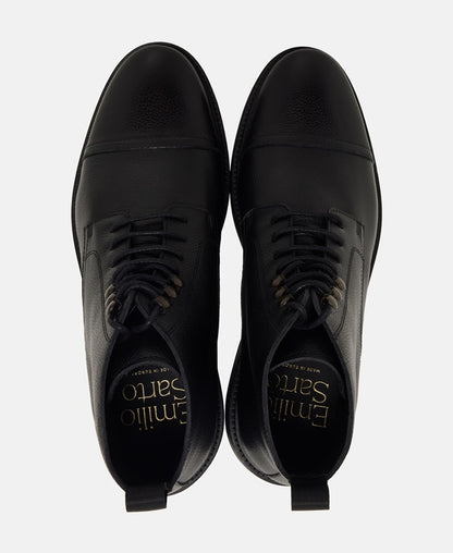 Schnürstiefeletten