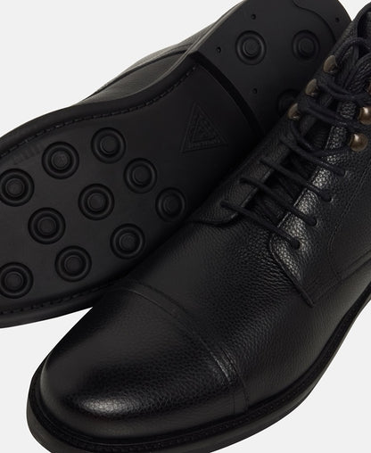 Schnürstiefeletten