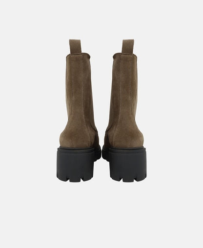 Chelsea Boots