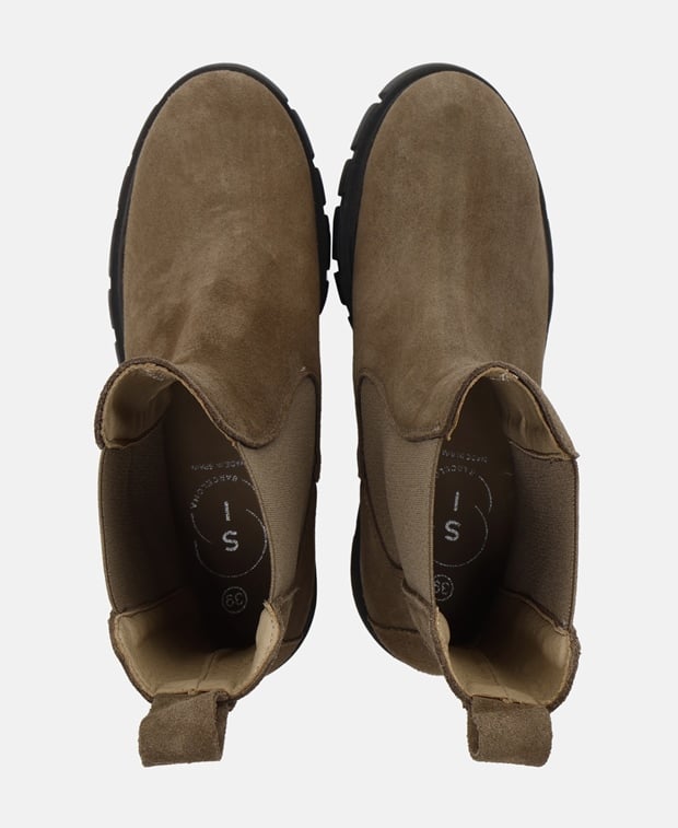 Chelsea Boots