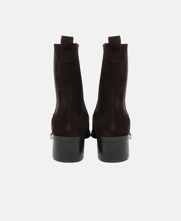 Chelsea Boots