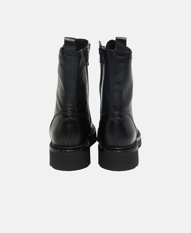 Schnürstiefeletten