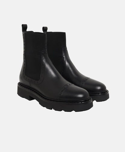 Chelsea Boots