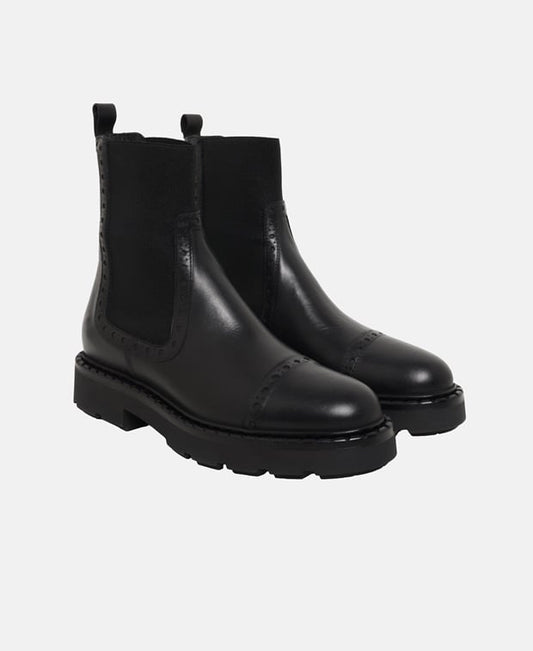 Chelsea Boots