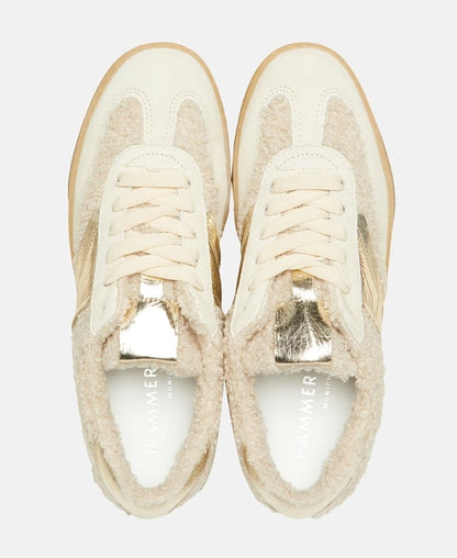 Sneaker