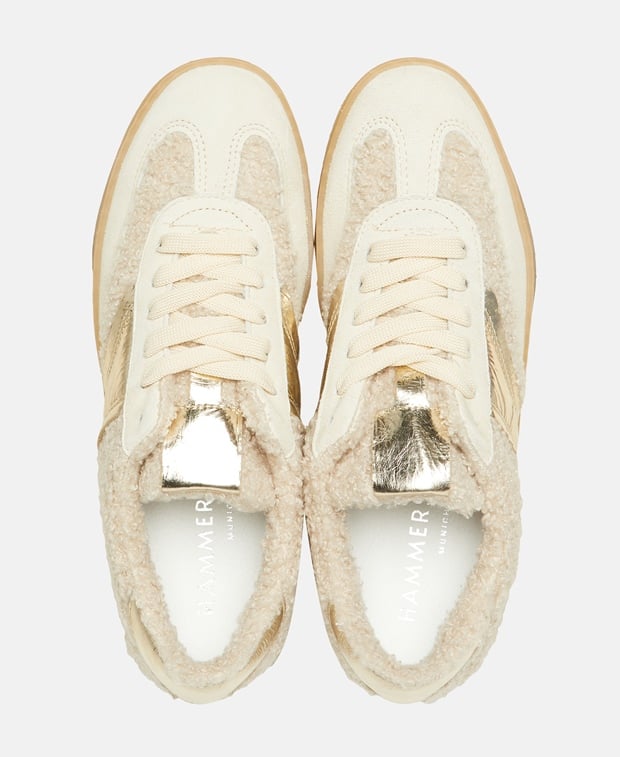 Sneaker