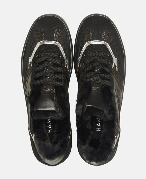 Sneaker