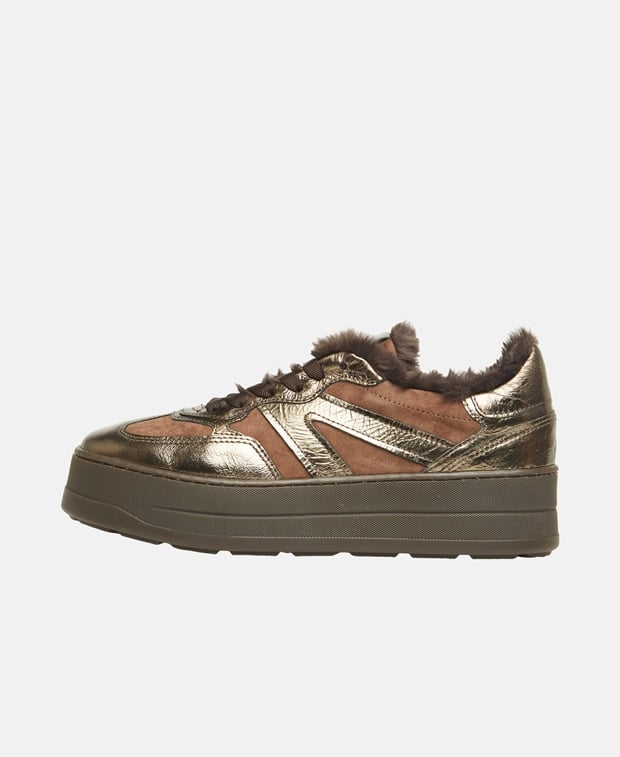 Sneaker