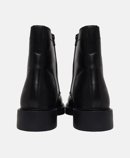Schnürboots