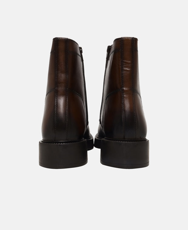Schnürboots