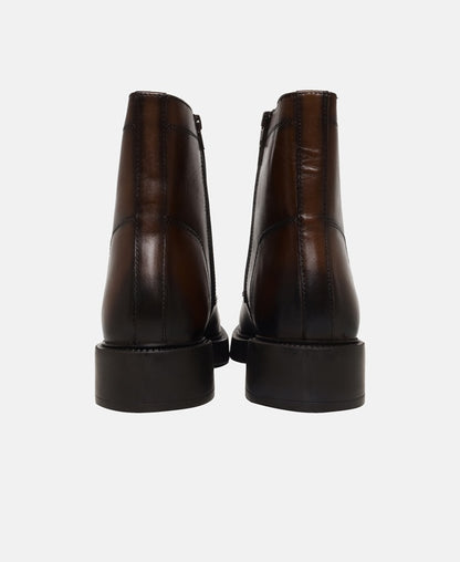 Schnürboots