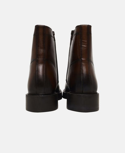 Schnürboots