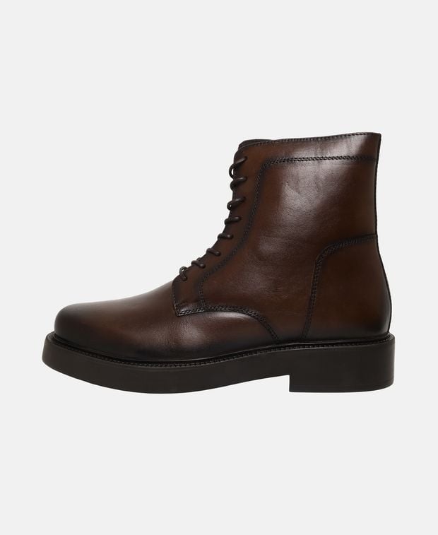 Schnürboots