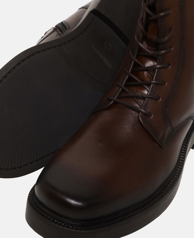 Schnürboots