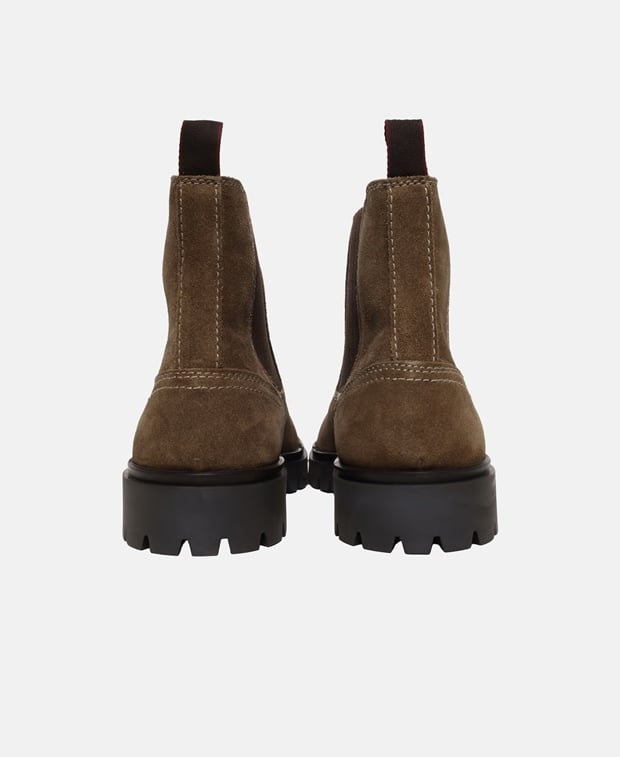 Chelsea Boots