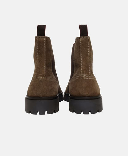 Chelsea Boots