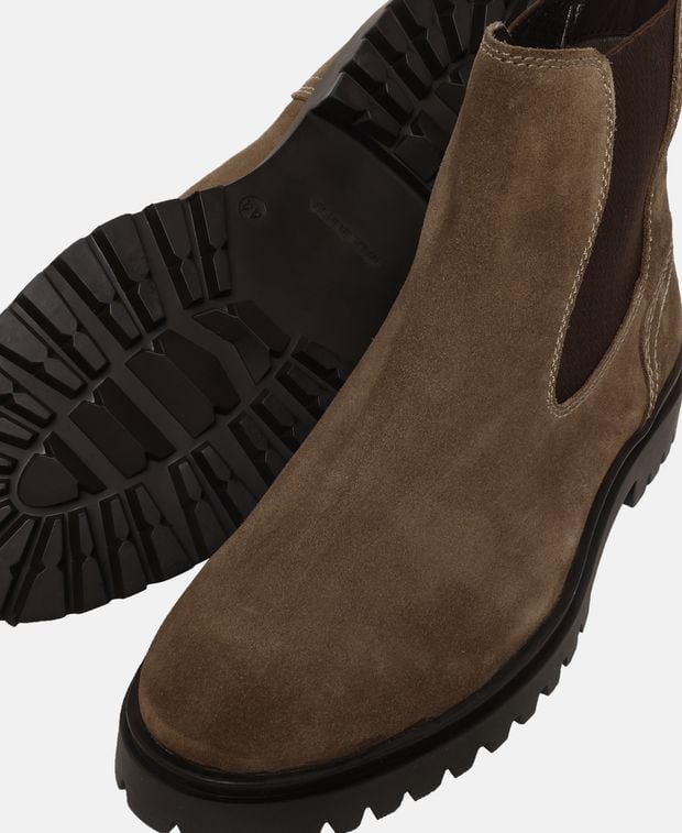 Chelsea Boots