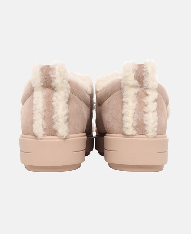 Sneaker