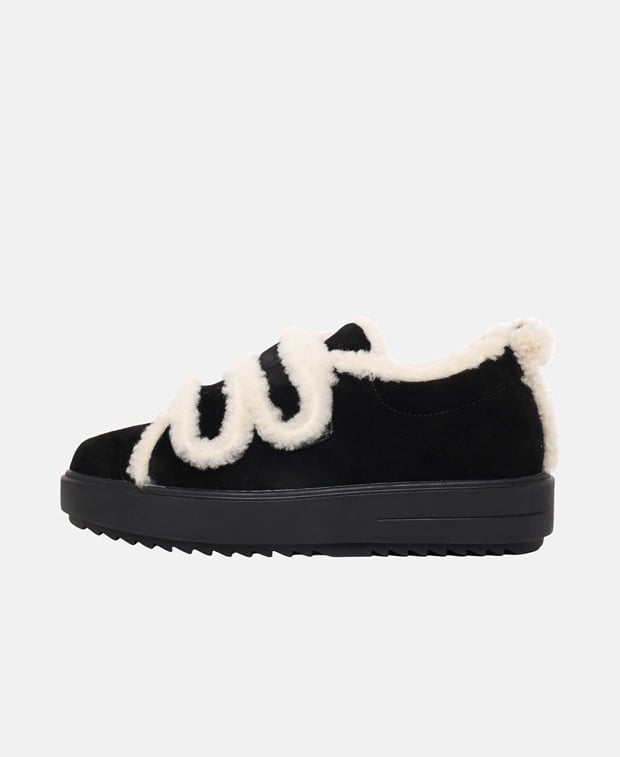 Sneaker