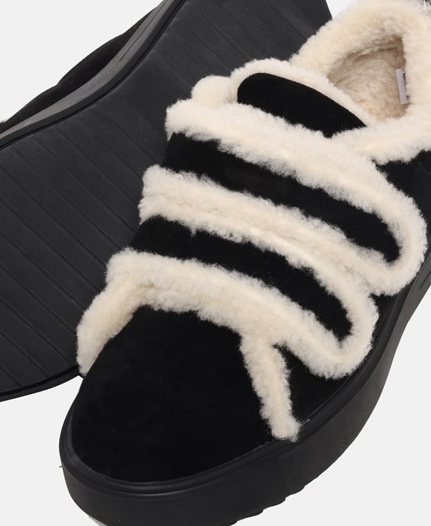 Sneaker