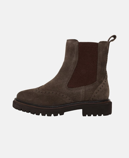 Chelsea Boots