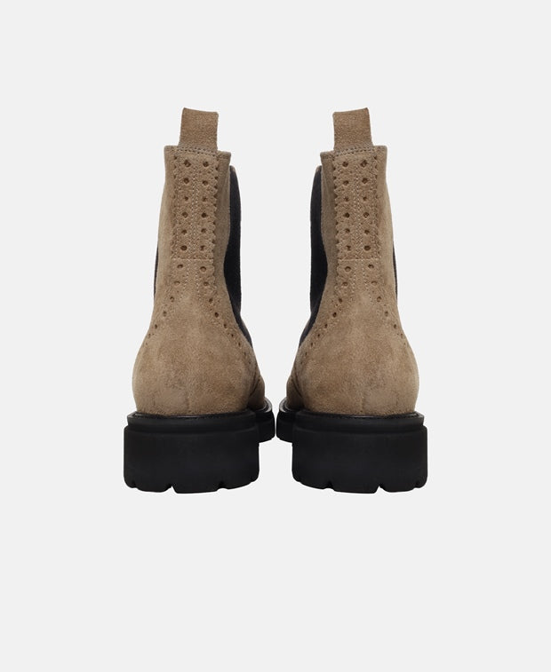 Chelsea Boots