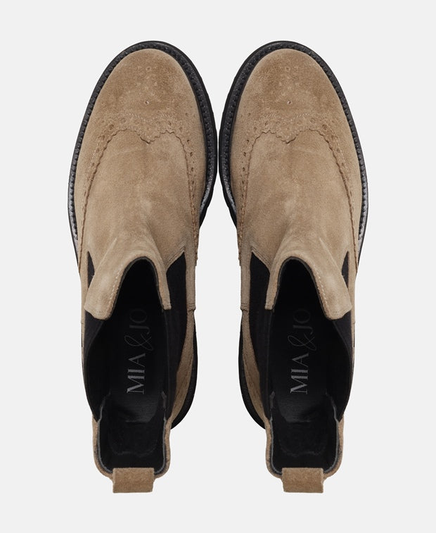 Chelsea Boots