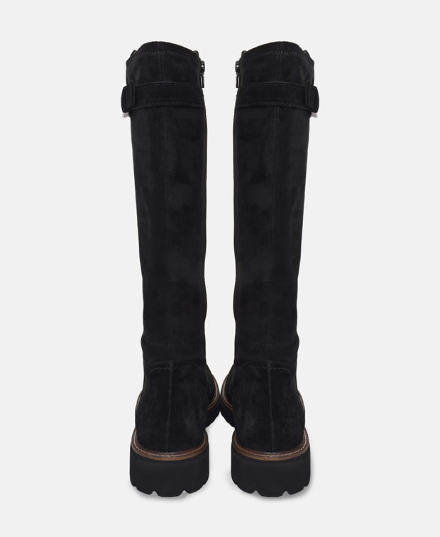 Wadenhohe Stiefel