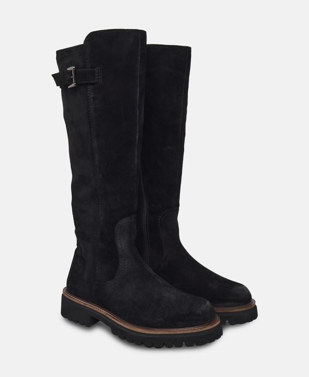 Wadenhohe Stiefel