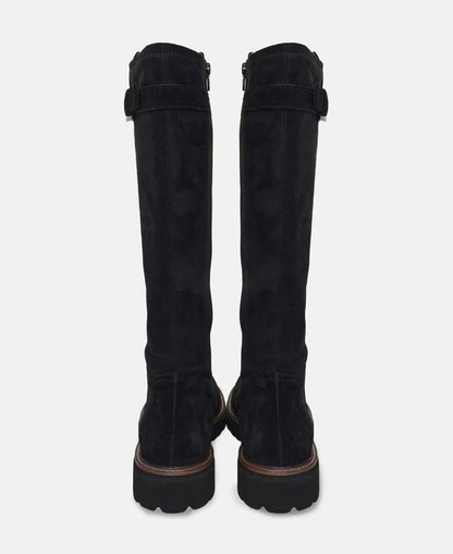 Wadenhohe Stiefel