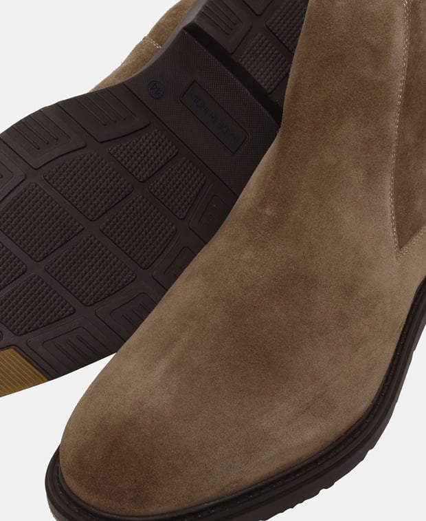 Chelsea Boots