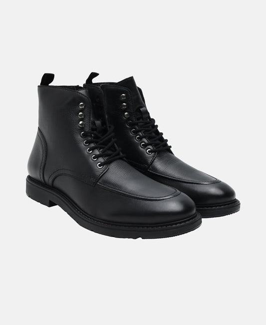Schnürstiefeletten
