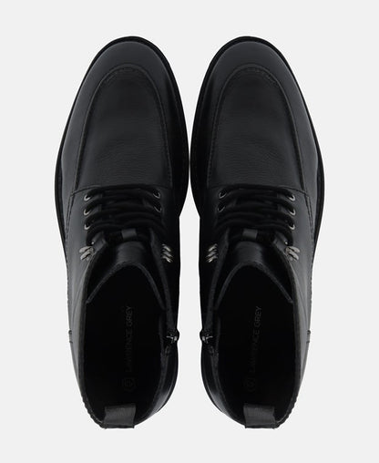 Schnürstiefeletten