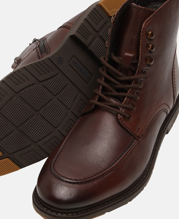 Schnürstiefeletten