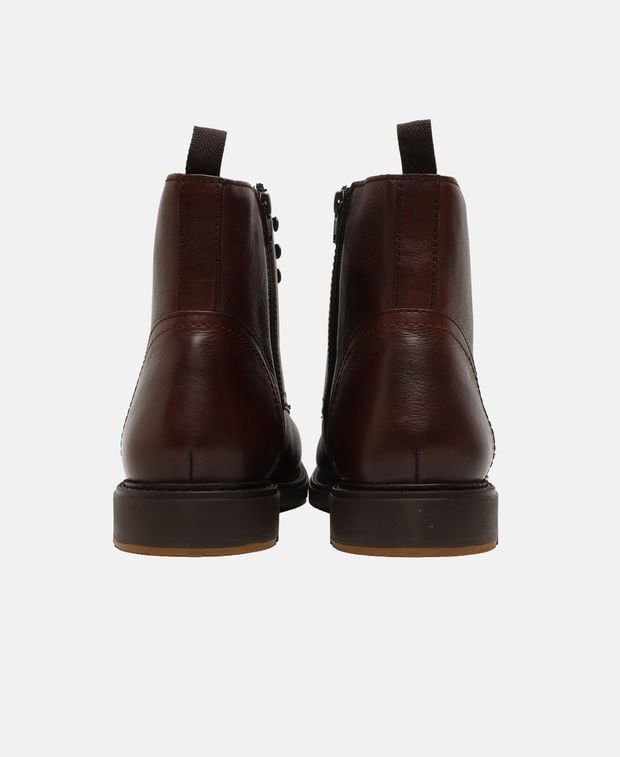Schnürstiefeletten