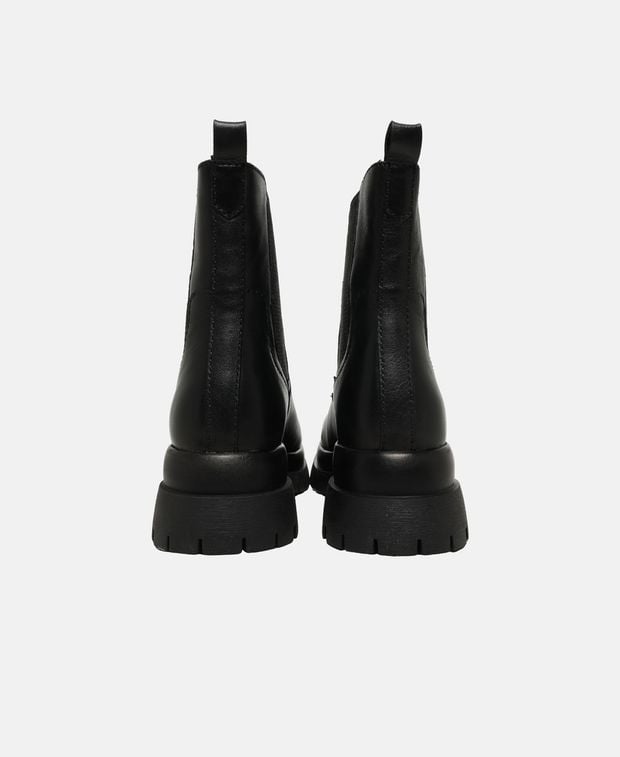 Chelsea Boots