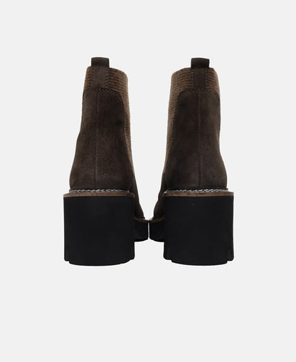 Chelsea Boots