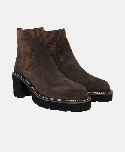 Chelsea Boots