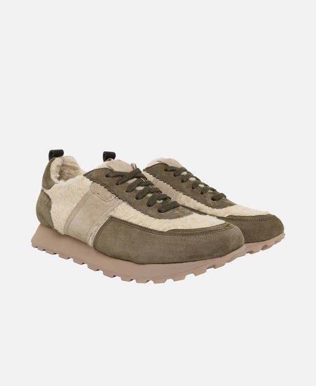 Sneaker