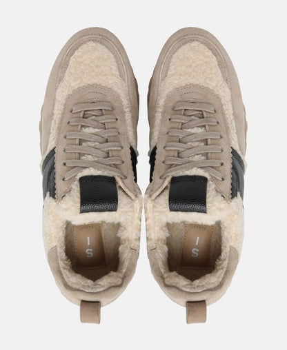 Sneaker